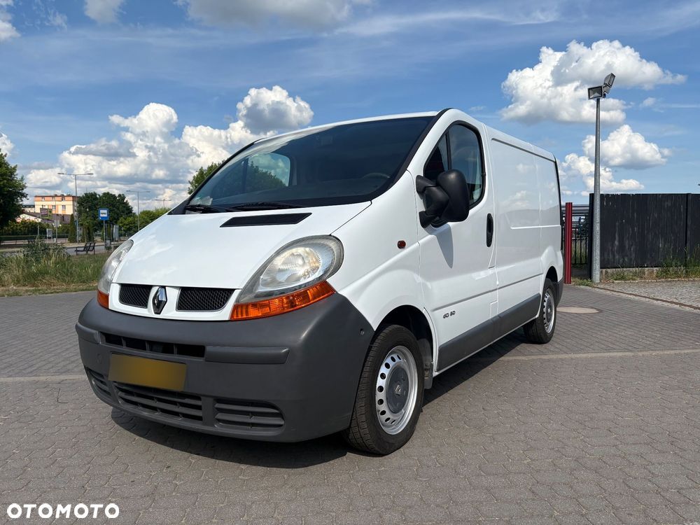 Renault Trafic - 1