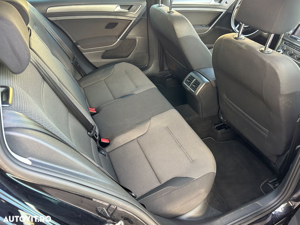 Volkswagen Golf 1.6 TDI BlueMotion Technology DPF Comfortline - 6