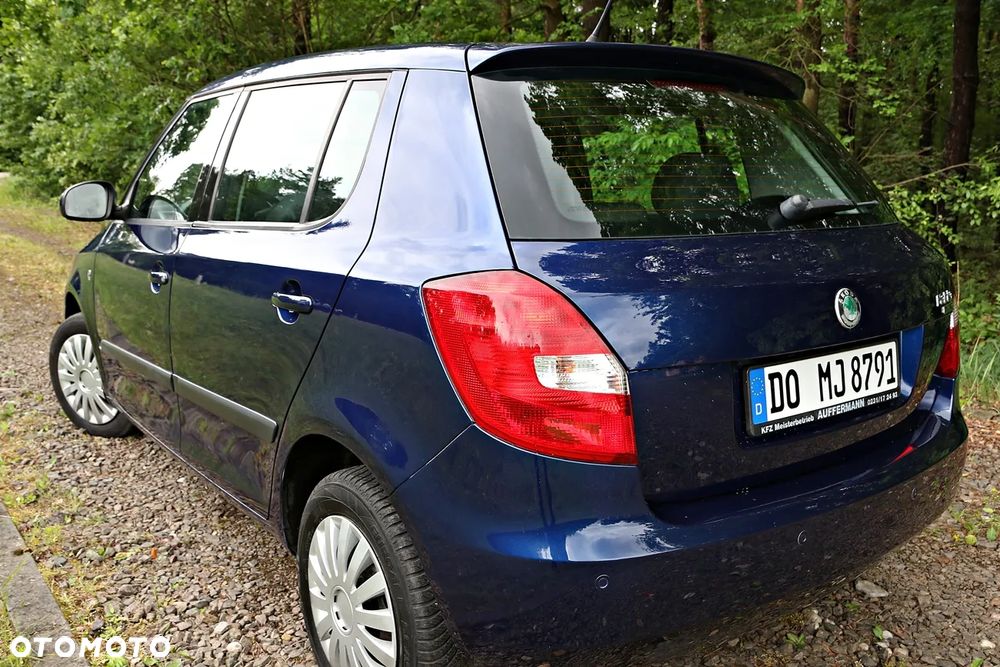 Skoda Fabia 1.2 HTP Ambiente - 25