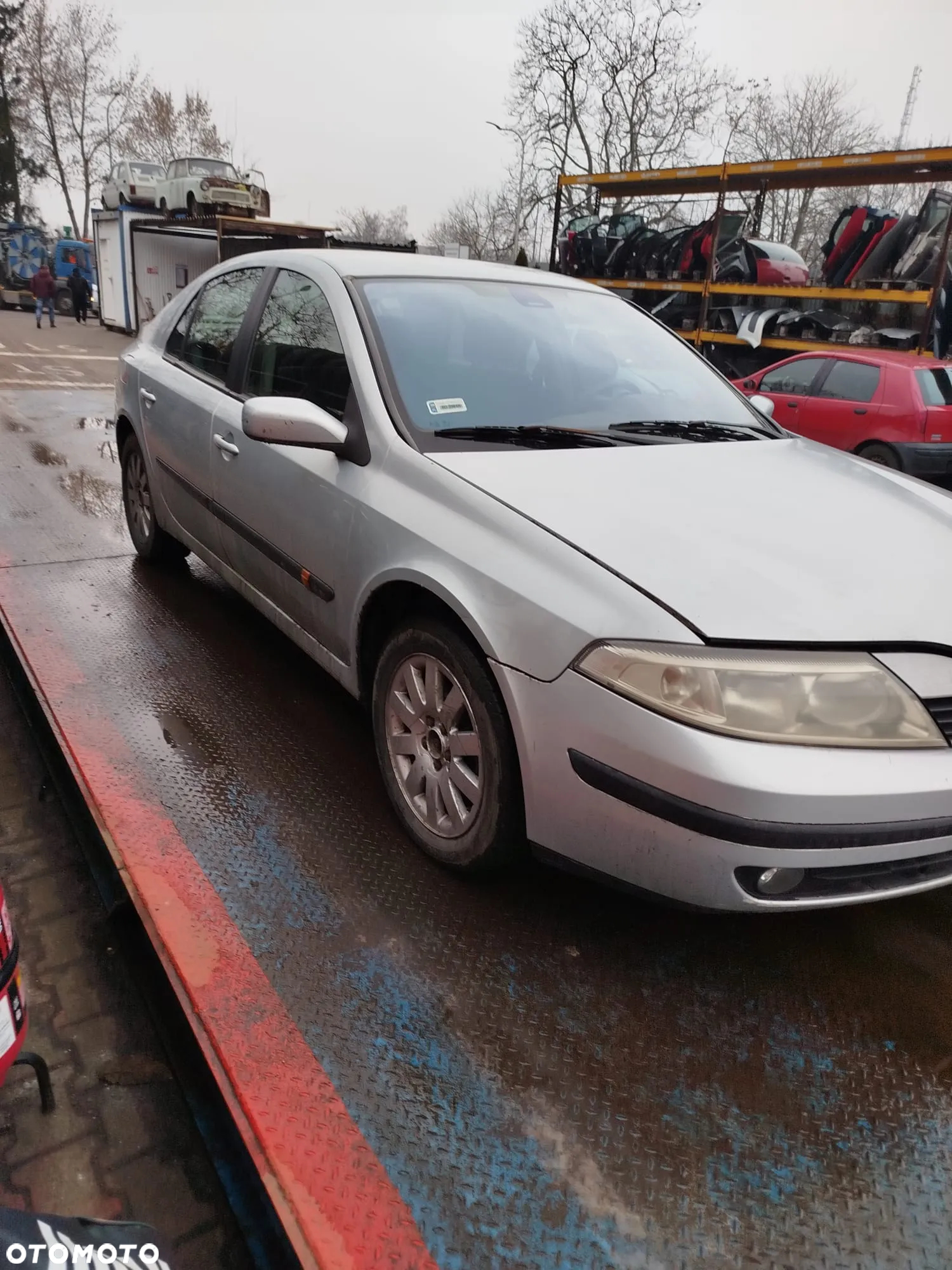 Renault Laguna 2  na części. - 3
