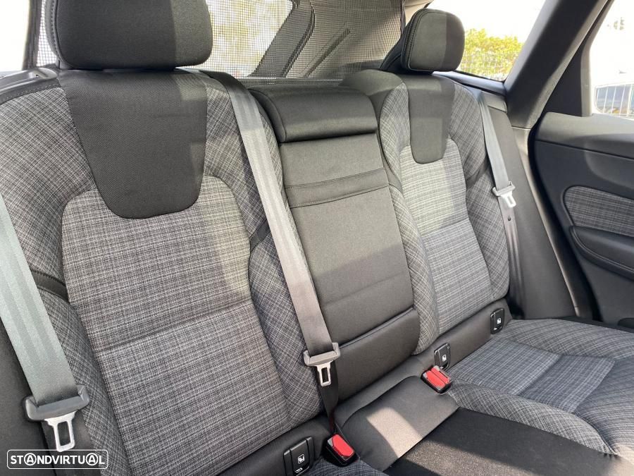 Volvo XC 60 2.0 T6 PHEV Inscription AWD - 10