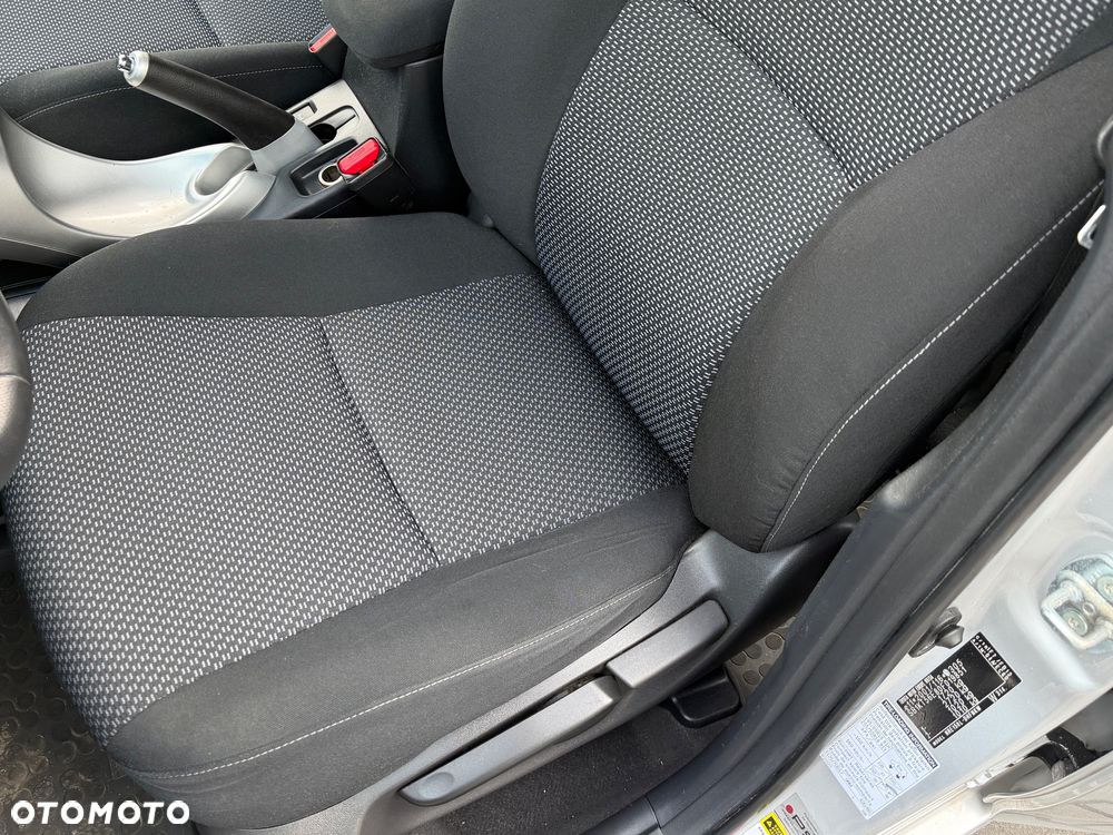 Toyota Auris 1.33 VVT-i Life - 14