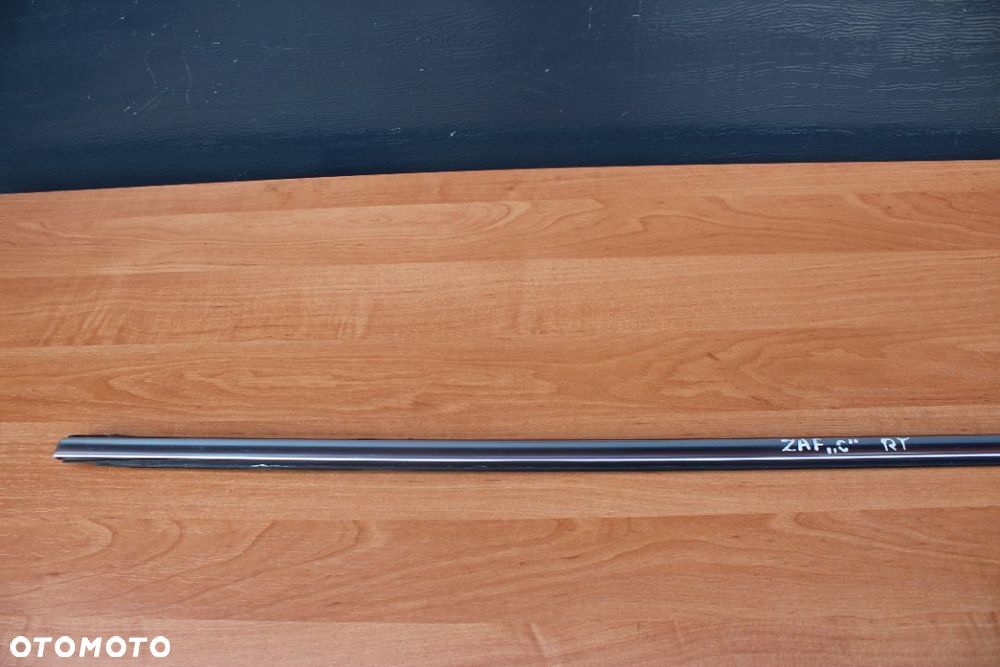 LISTWA DRZWI PRAWY TYŁ CHROM OPEL ZAFIRA C - 2