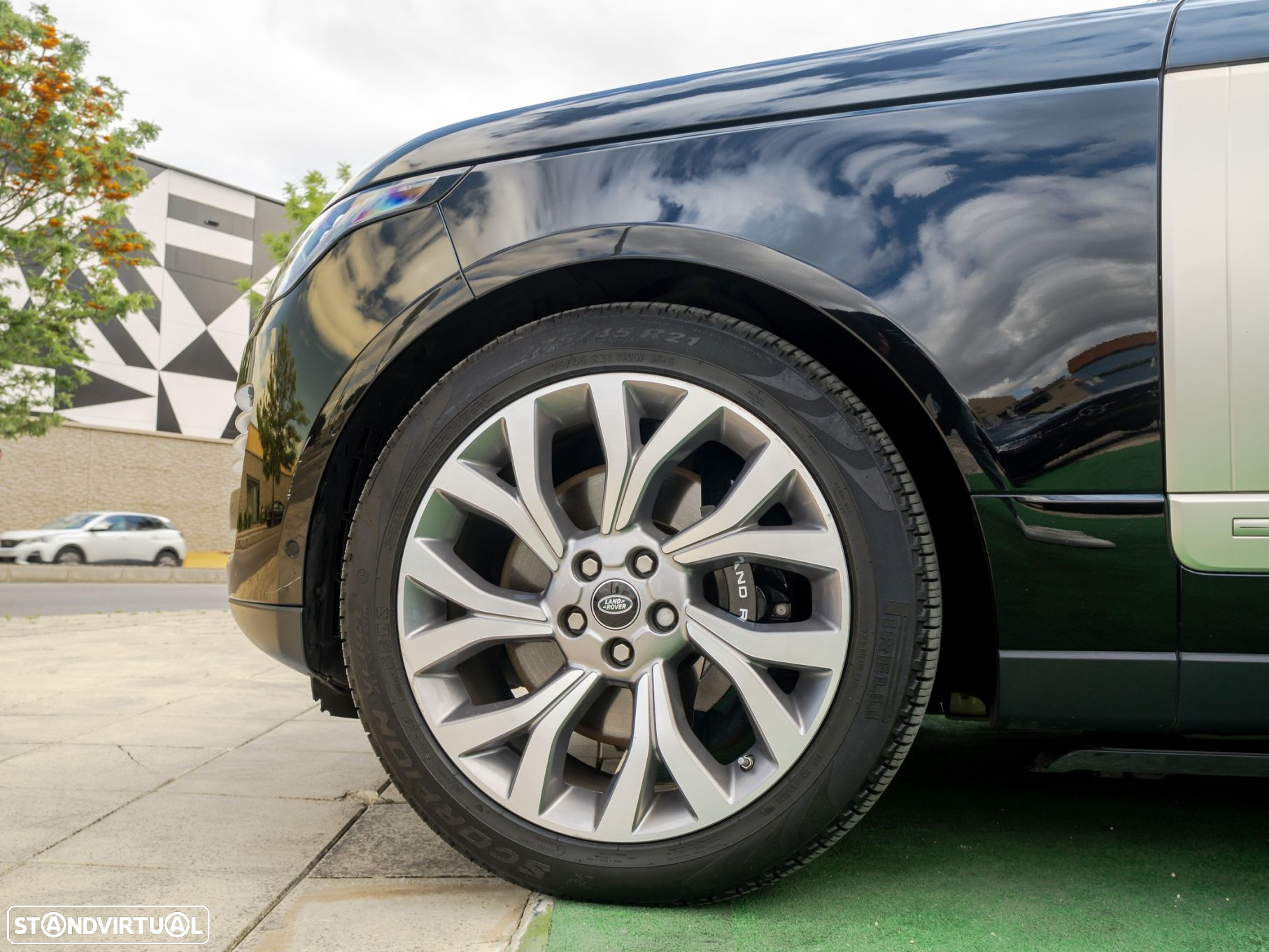 Land Rover Range Rover 2.0 Si4 PHEV Fifty Anniversary - 29