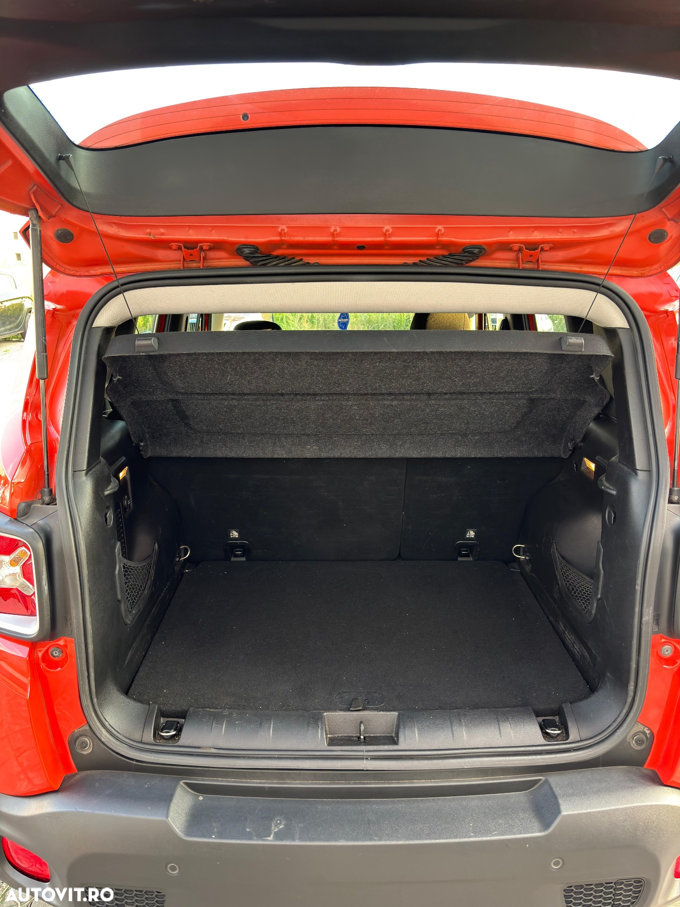 Jeep Renegade 1.6 E-TorQ 4x2 Sport - 17