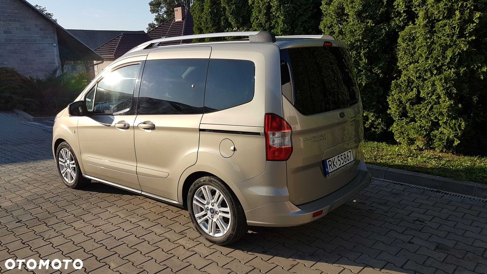 Ford Tourneo Courier - 4