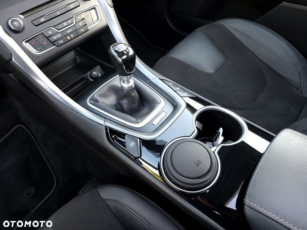 Ford Mondeo 2.0 TDCi Titanium - 15