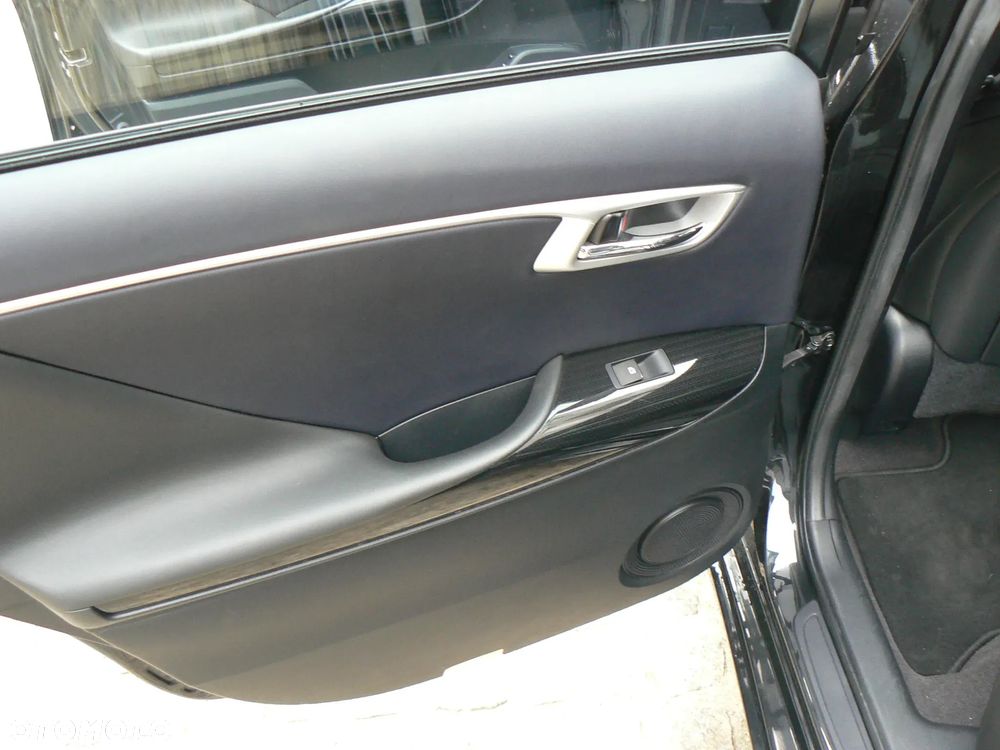 Toyota Mirai Standard - 17