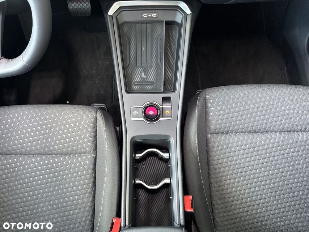 Volkswagen T-Roc - 24