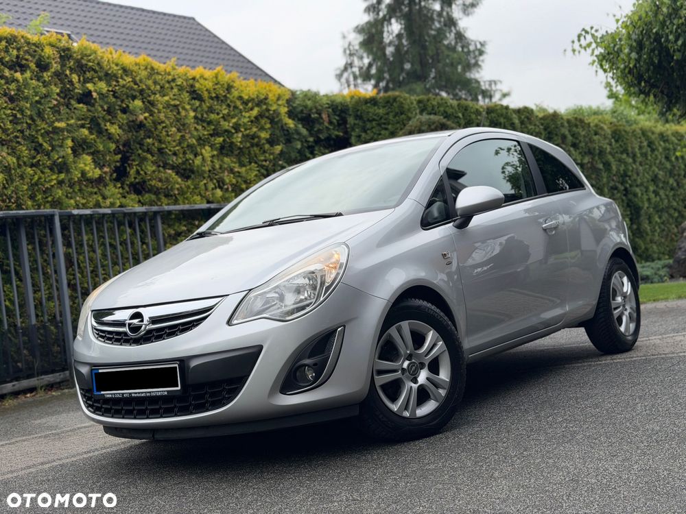 Opel Corsa 1.2 16V Color Edition - 1