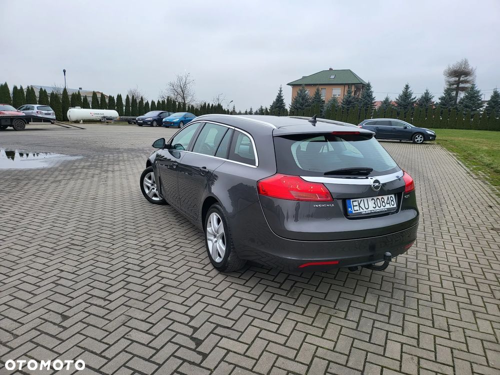 Opel Insignia - 12