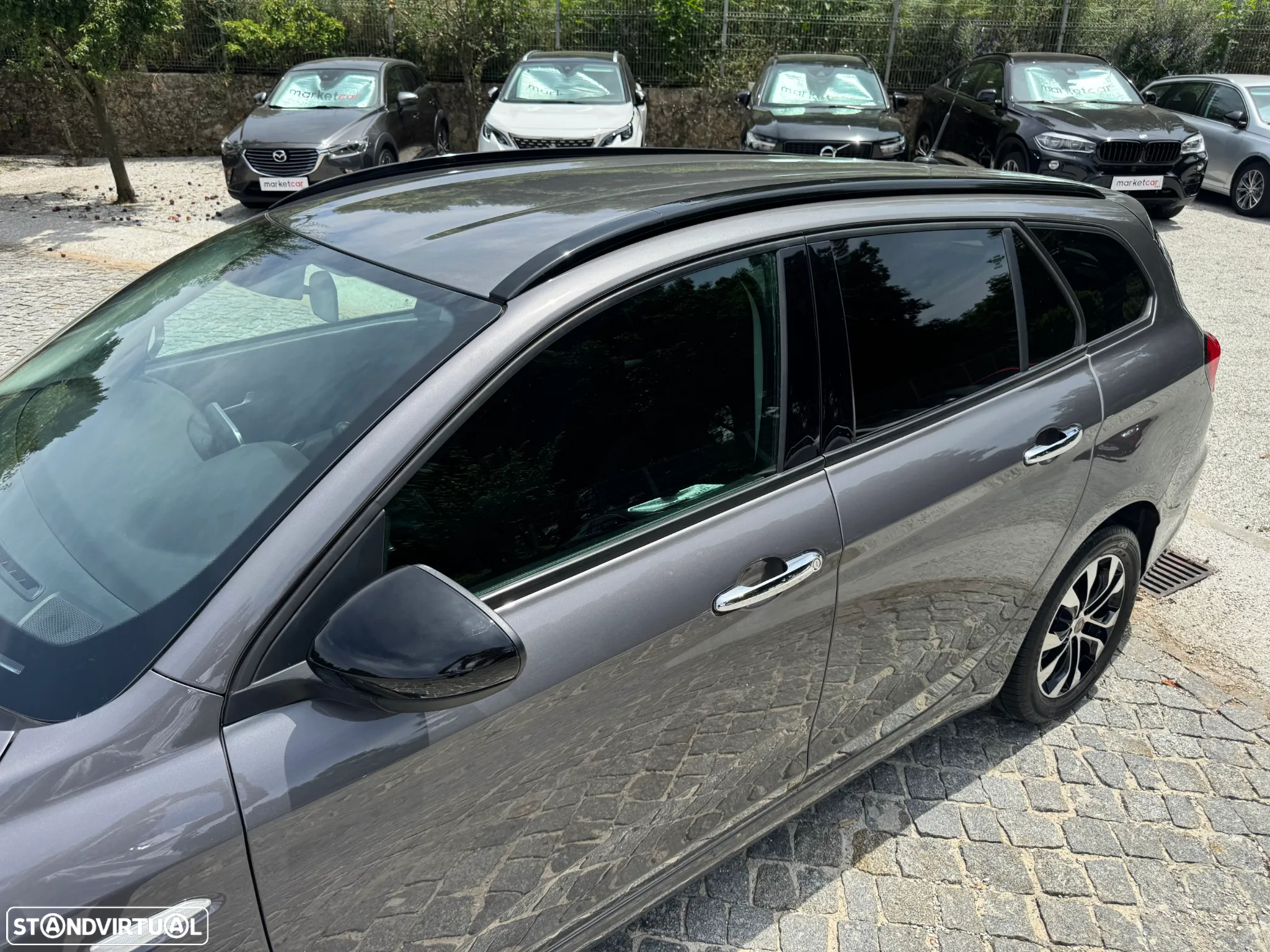 Fiat Tipo Station Wagon 1.3 M-Jet Lounge - 29