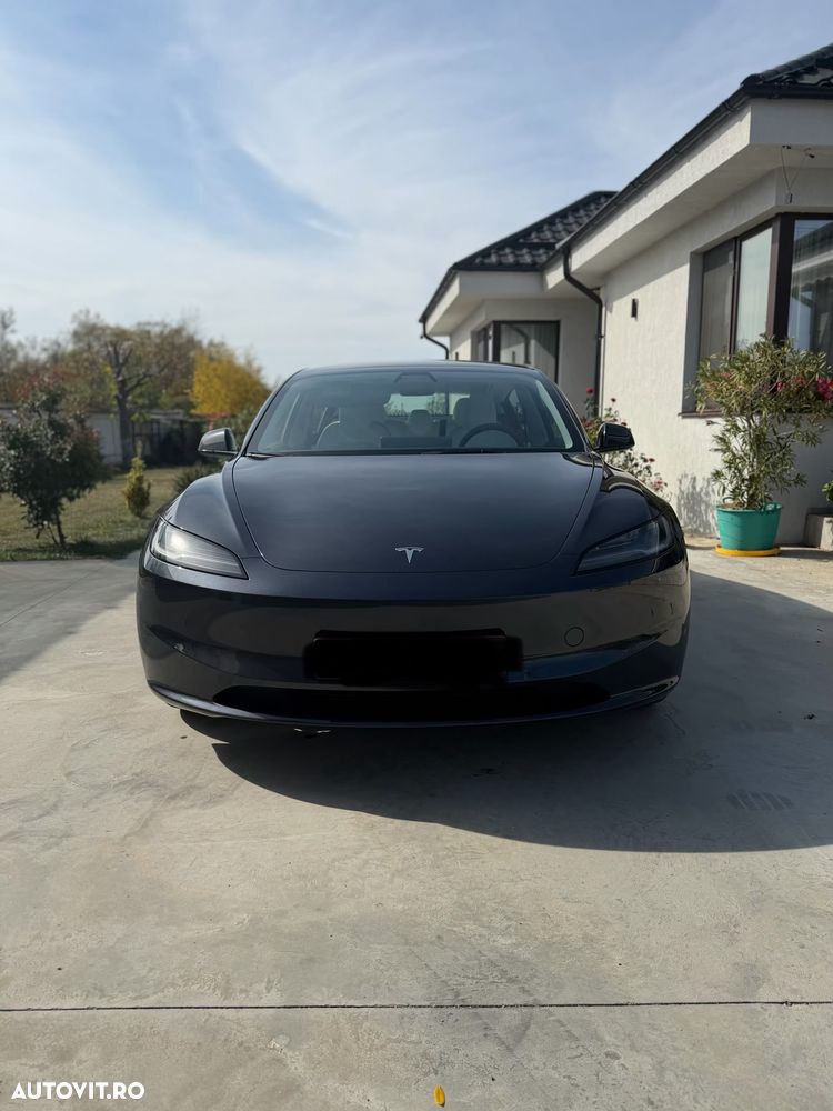 Tesla Model 3 2023 photo 5