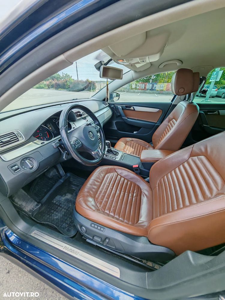 Volkswagen Passat 2.0 TDI DSG BlueMotion Technology Highline - 1