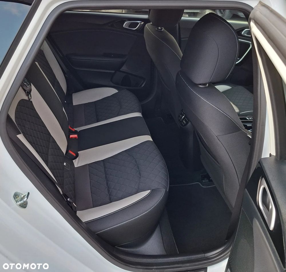 Kia Ceed 1.5 T-GDI DCT7 OPF GT Line - 22