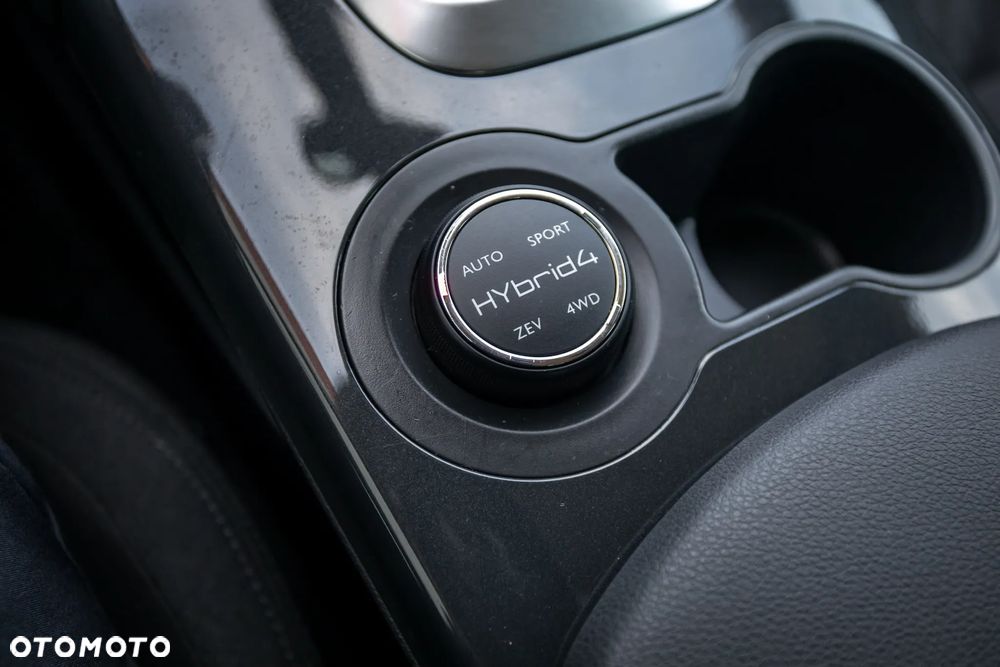 Peugeot 3008 Hybrid4 - 33