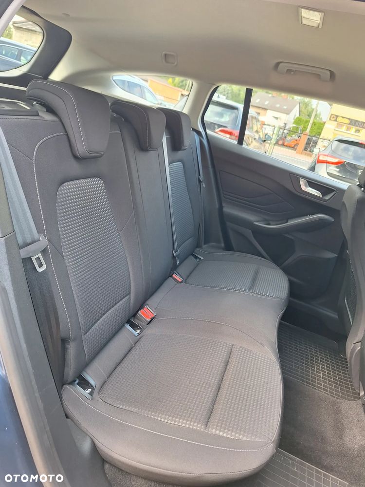 Ford Focus 1.5 EcoBlue Connected - 24