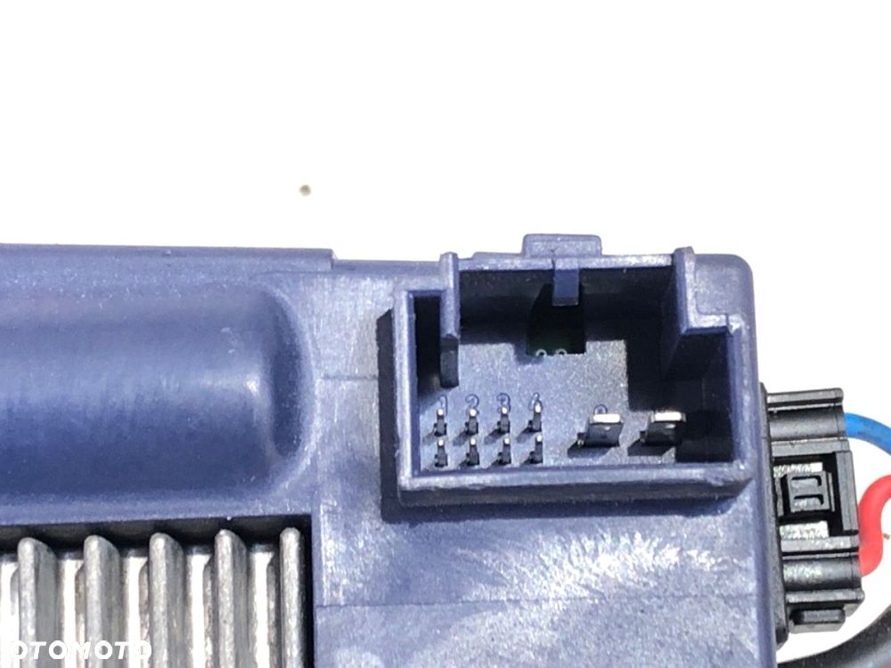 SIŁOWNIK ELEKTRYCZNY KLAPY BAGAŻNIKA PRAWY  AUDI Q7 (4LB) 2006 - 2016 3.0 TFSI quattro 200 kW [272 - 3