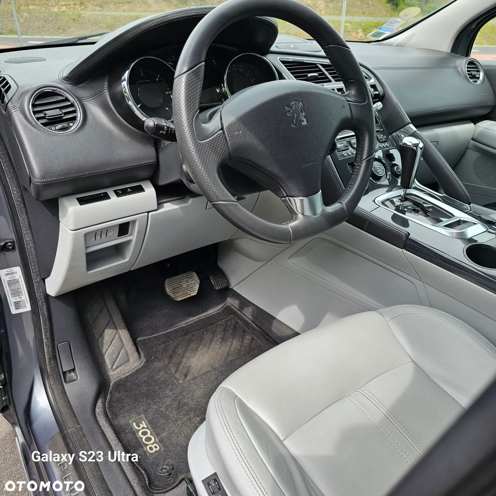 Peugeot 3008 2.0 HDi Premium+ - 14