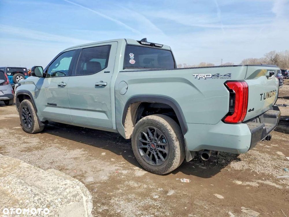 Toyota Tundra - 2