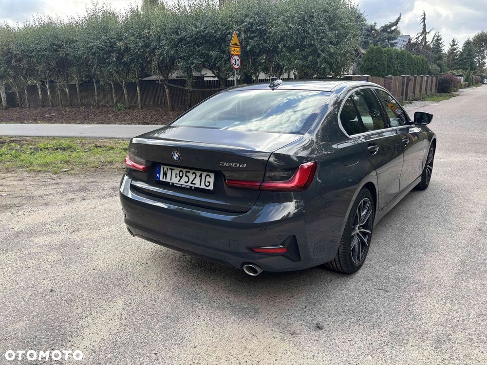 BMW Seria 3 320d xDrive Sport Line - 9
