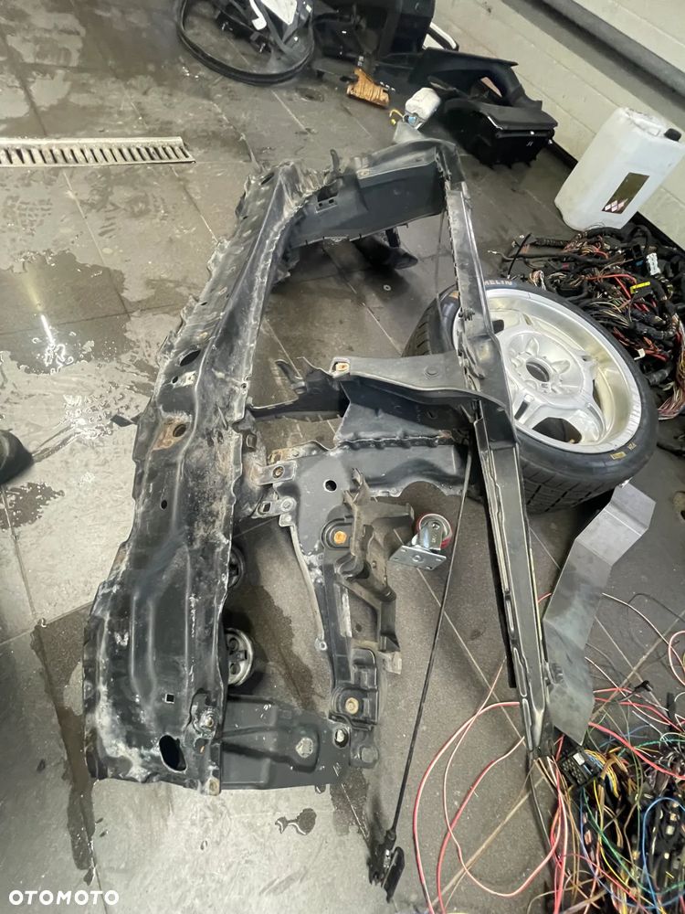 Bmw E53 X5 Pas Przedni - 3