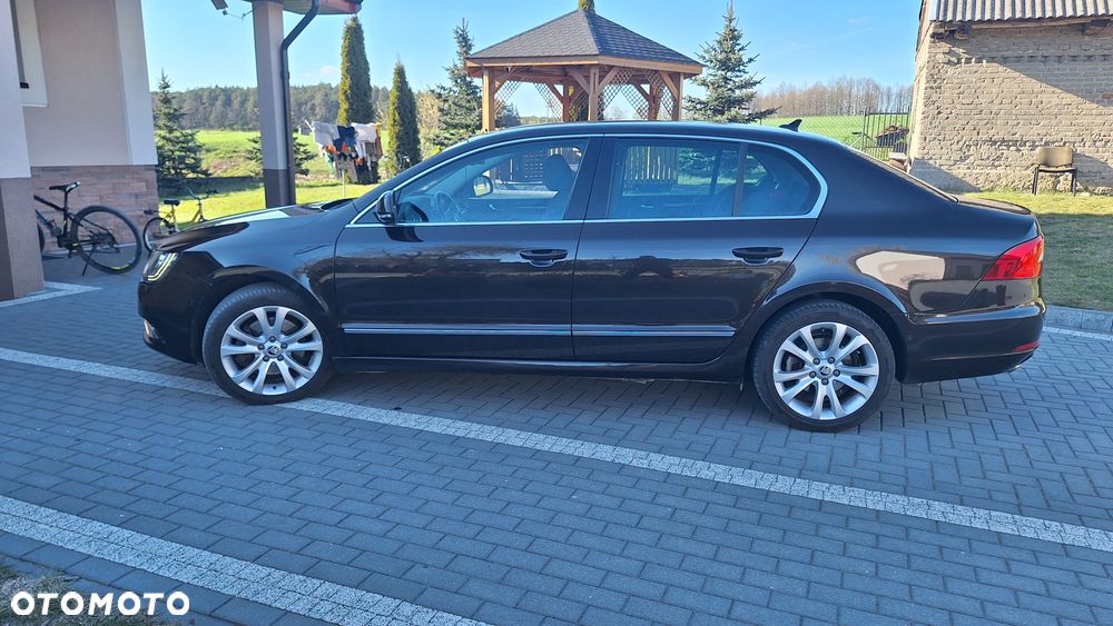 Skoda Superb 2.0 TDI Elegance - 6