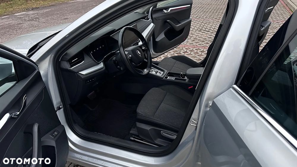 Skoda Octavia 1.5 TSI ACT Style DSG - 8