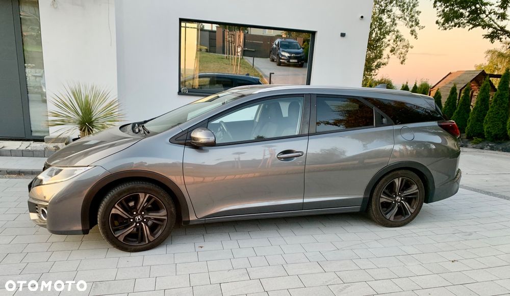 Honda Civic 1.8 Lifestyle (ADAS / Connect+) - 3