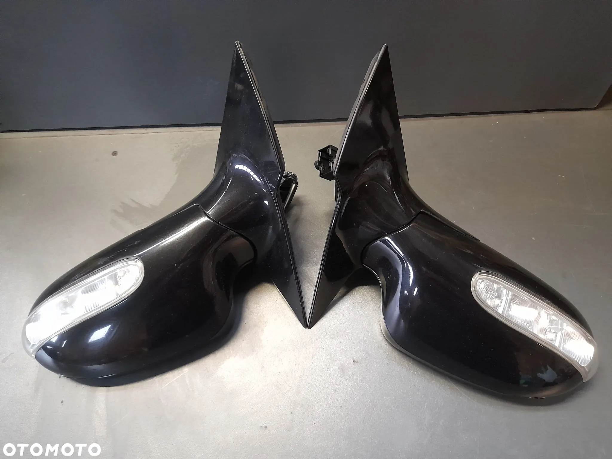 CLK II lusterko 11PIN składane kolor 197 C209 W209 Mercedes - 2
