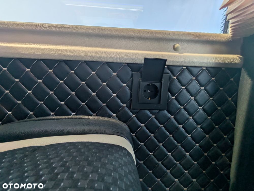 Mercedes-Benz Sprinter 519 - 28