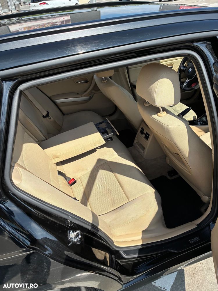 BMW Seria 3 318d - 11