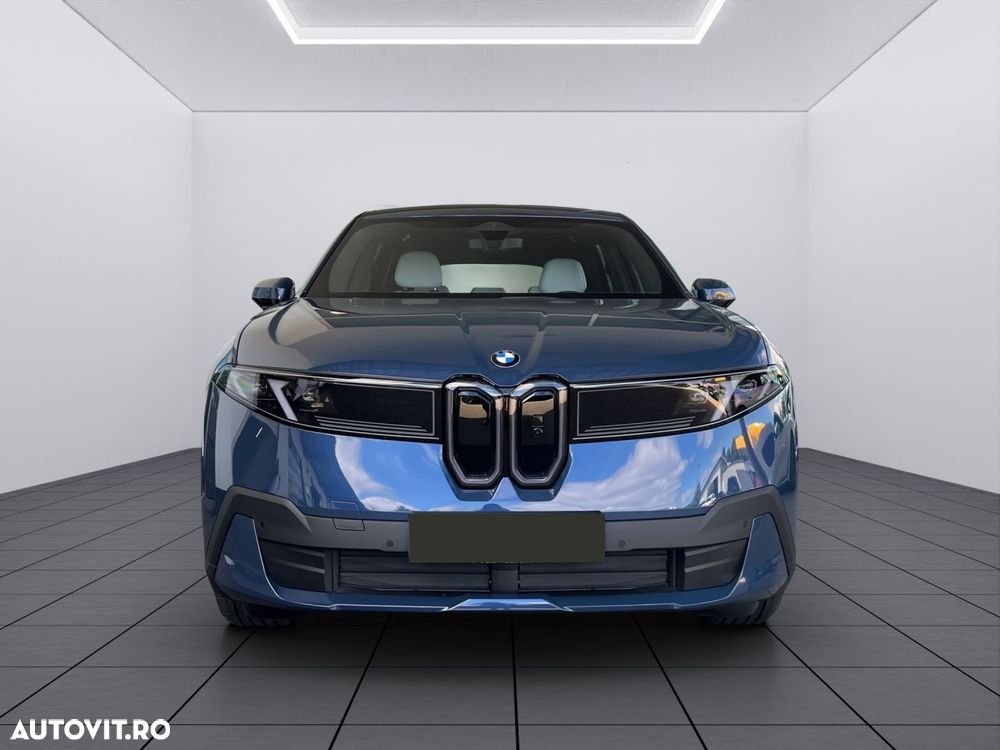 BMW iX3 50 xDrive - 3