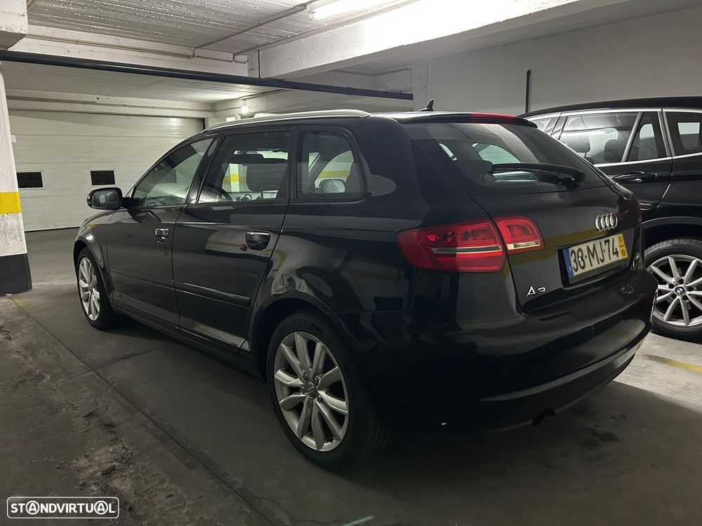 Audi A3 Sportback 2.0 TDi Attraction Business Line - 4