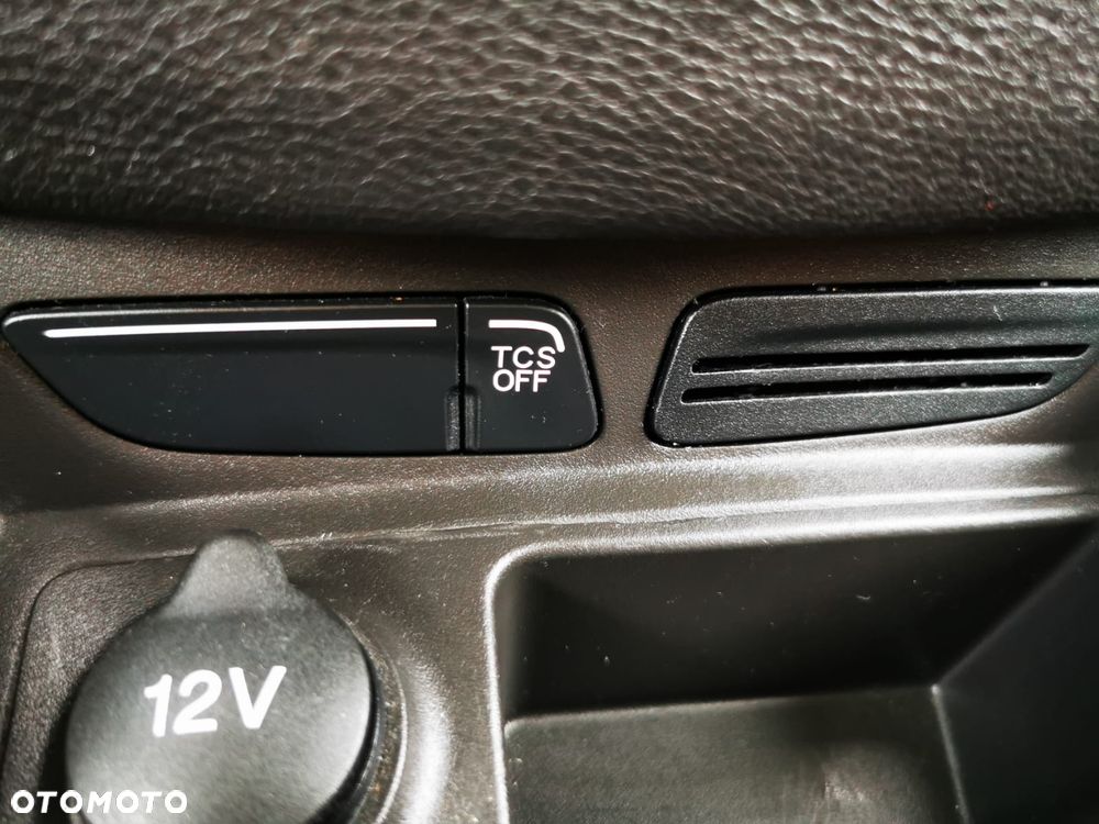 Ford Transit Courier - 15