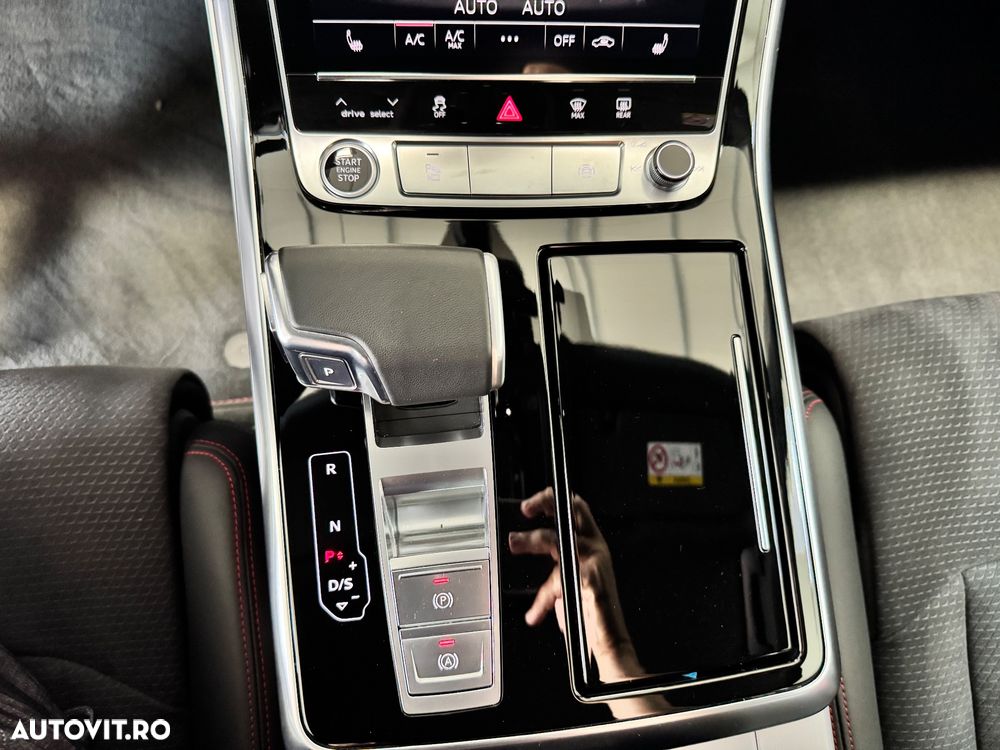 Audi Q8 - 11