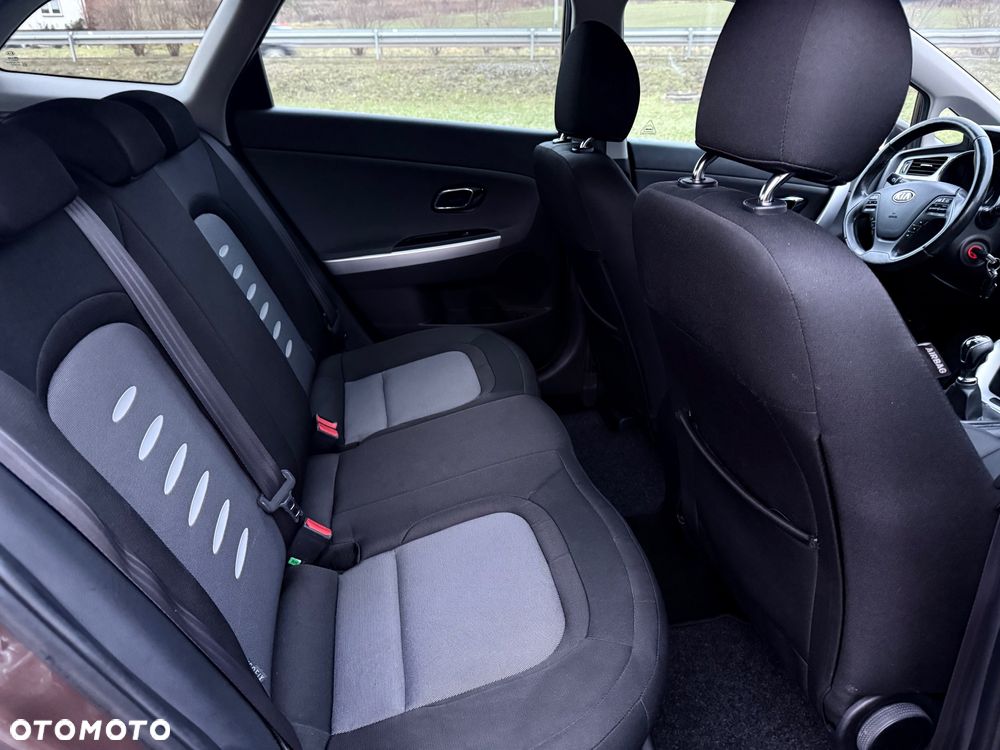 Kia Ceed 1.6 GDI Platinum Edition - 23