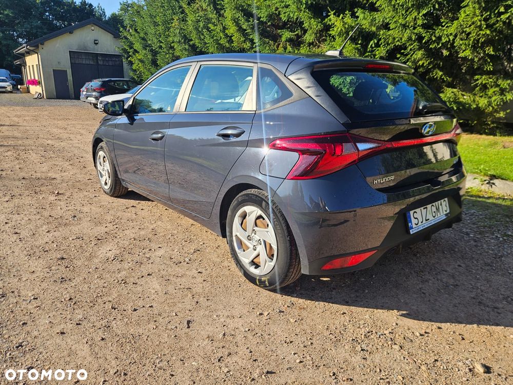 Hyundai i20 1.2 Pure - 17