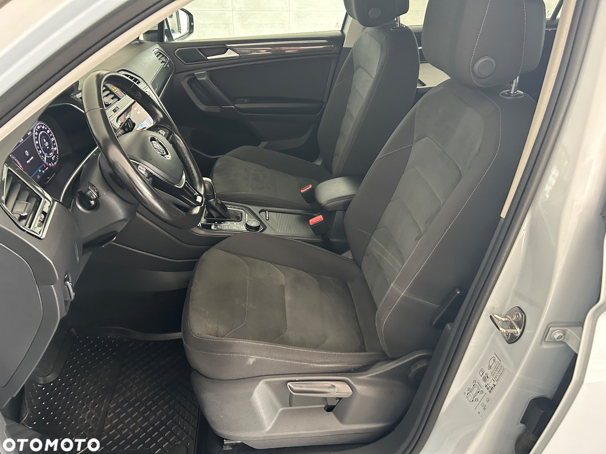 Volkswagen Tiguan 2.0 TDI 4Mot R-Line Plus DSG - 22