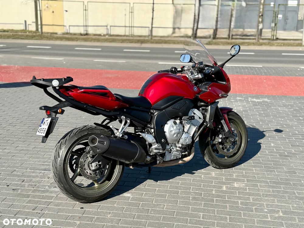 Yamaha FZ - 8