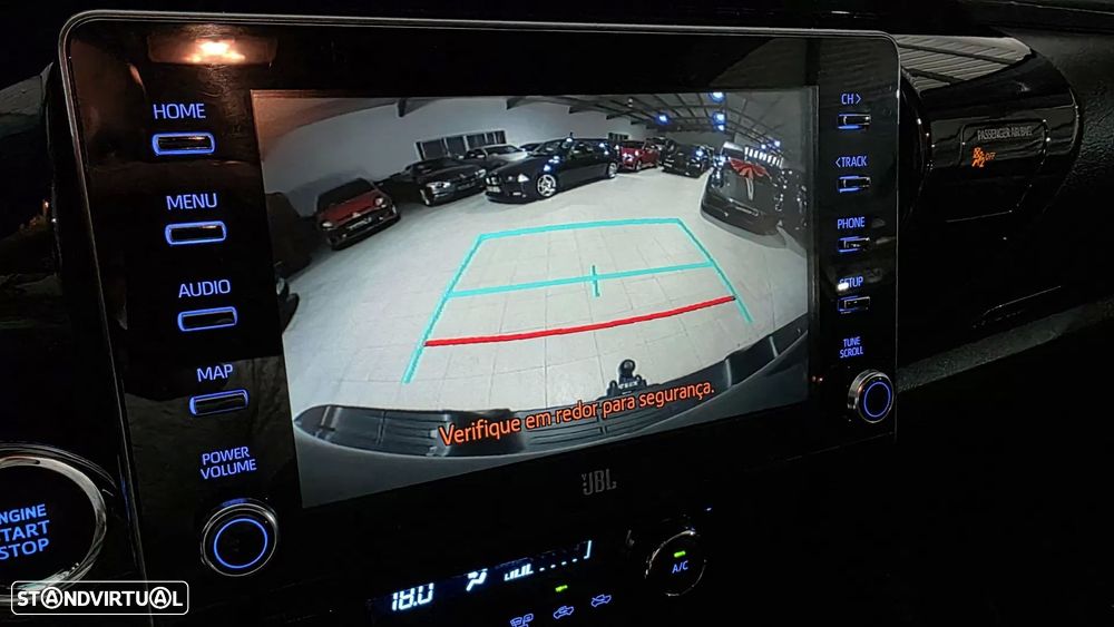 Toyota Hilux 2.8 D-4D 4WD GR Sport II - 47