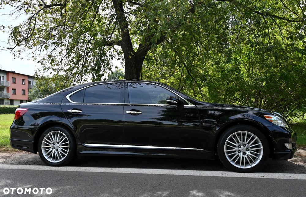 Lexus LS - 7