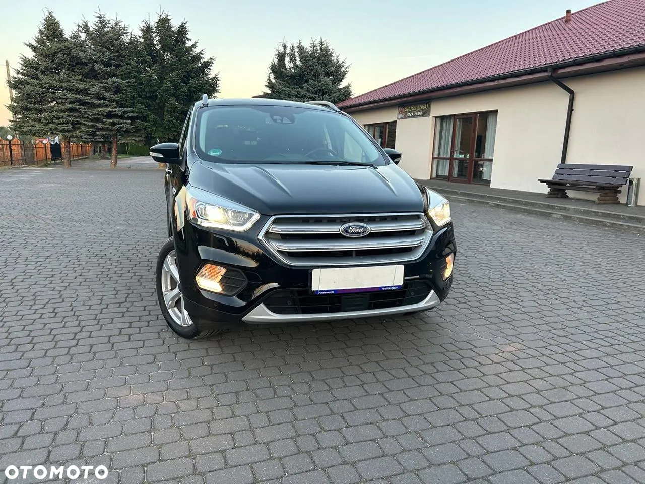 Ford Kuga 1.5 EcoBoost 4WD Titanium Plus - 9