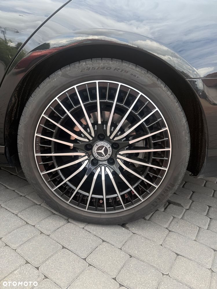 Mercedes-Benz Klasa E 220 d 4-Matic Avantgarde - 13