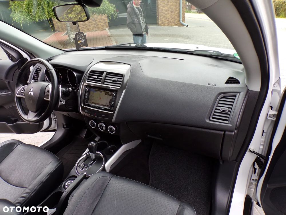 Mitsubishi ASX 2.2 DI-D 4WD Automatik Diamant Edition+ - 16