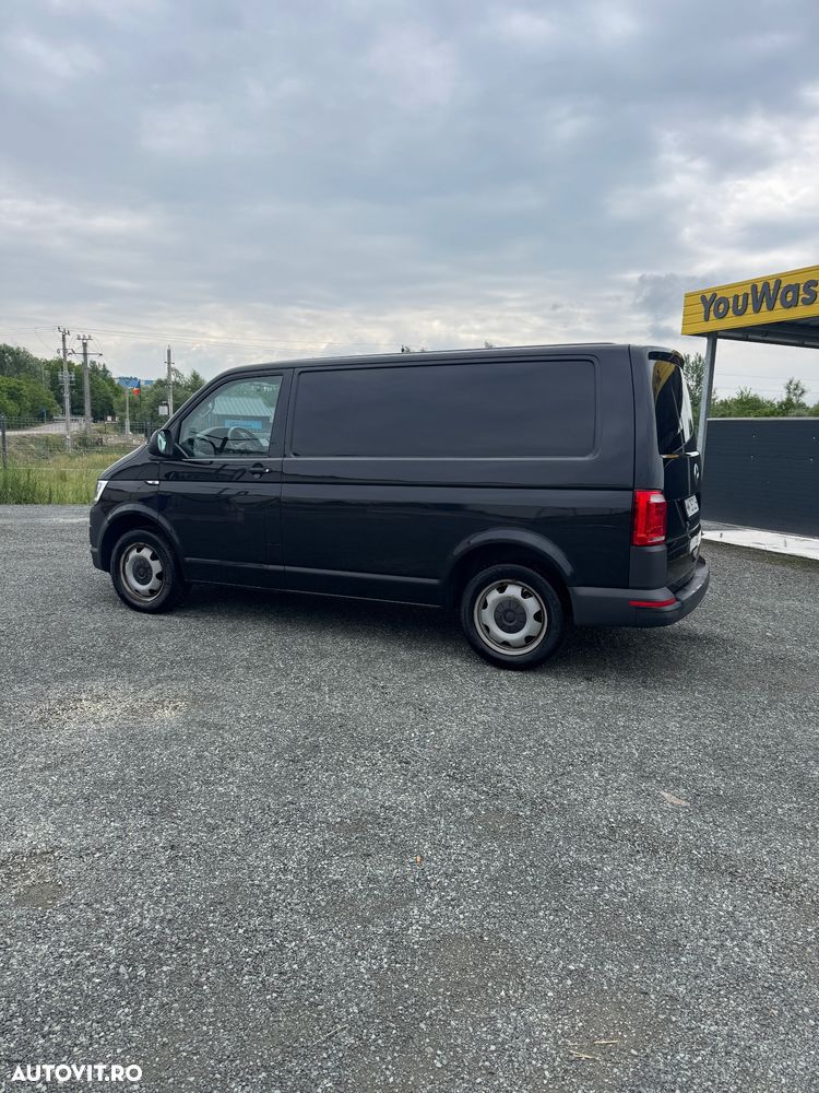 Volkswagen Transporter - 4