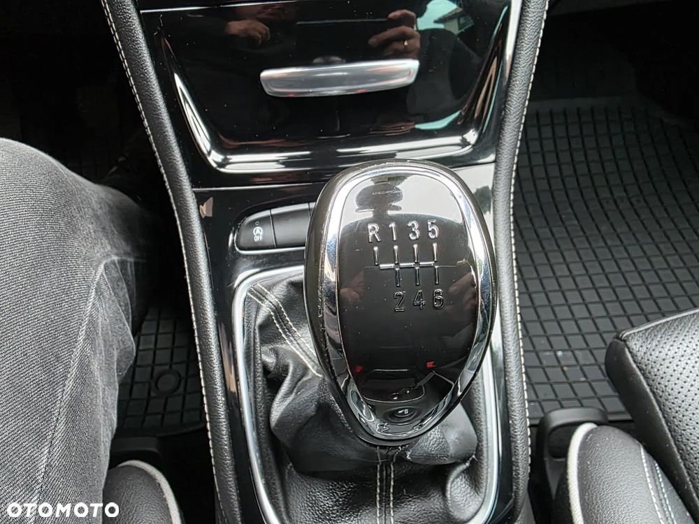 Opel Astra 1.6 D Start/Stop Innovation - 30