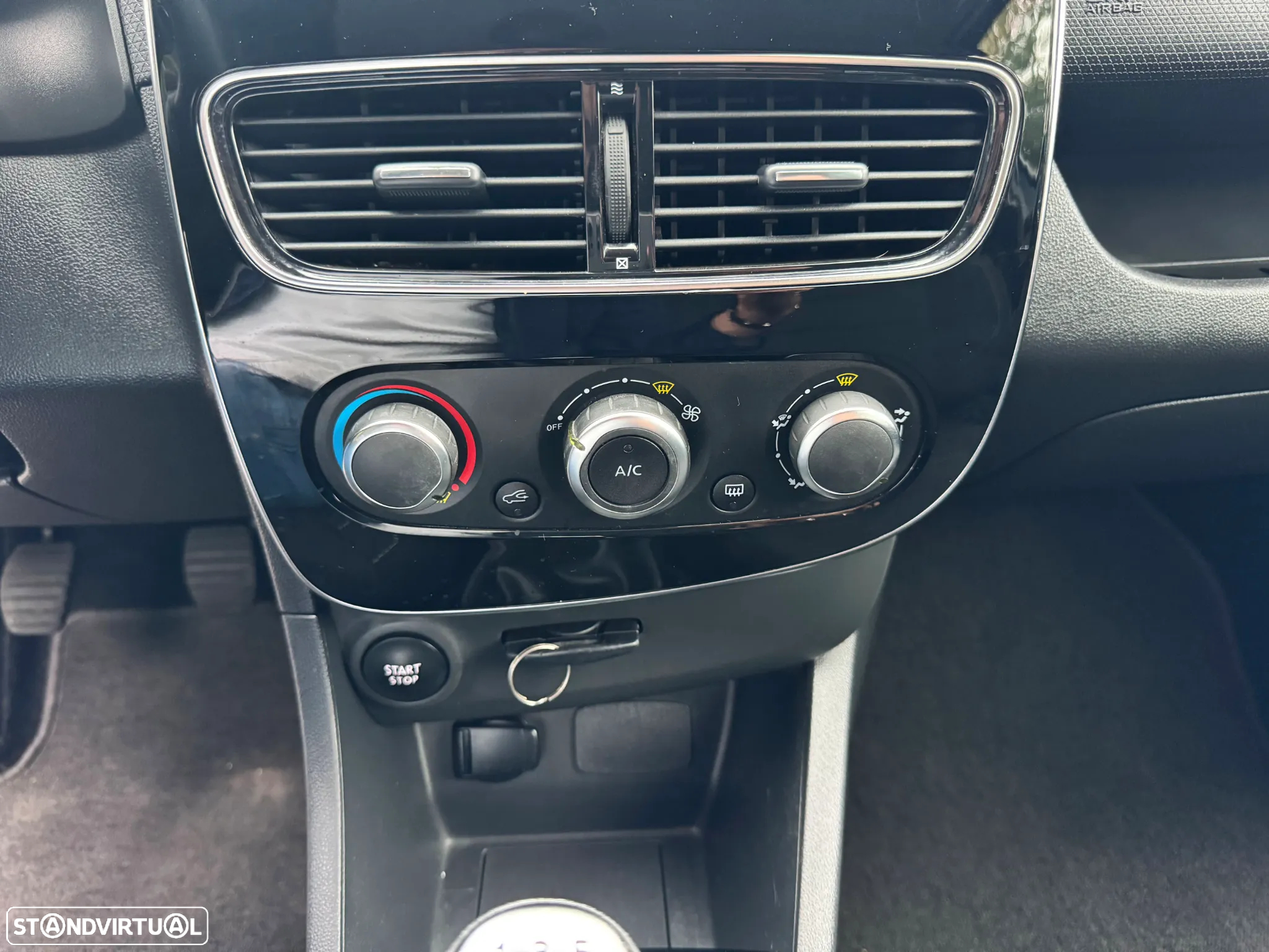 Renault Clio 0.9 TCe Limited - 19