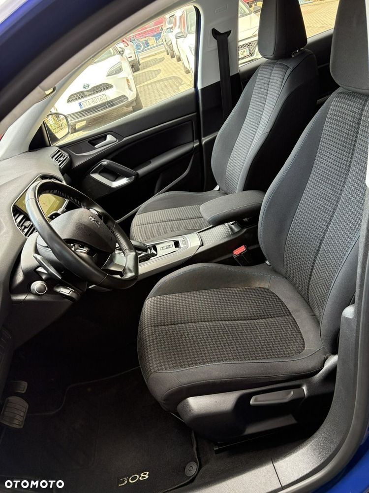 Peugeot 308 - 13
