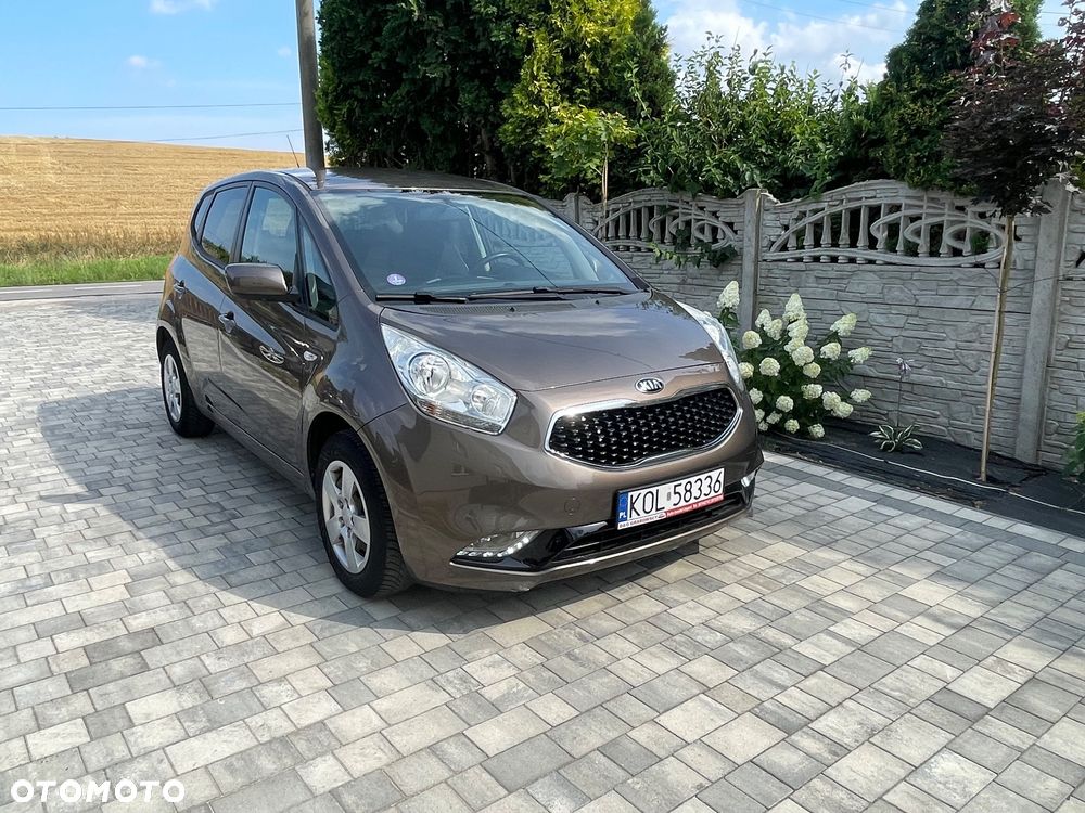 Kia Venga - 12